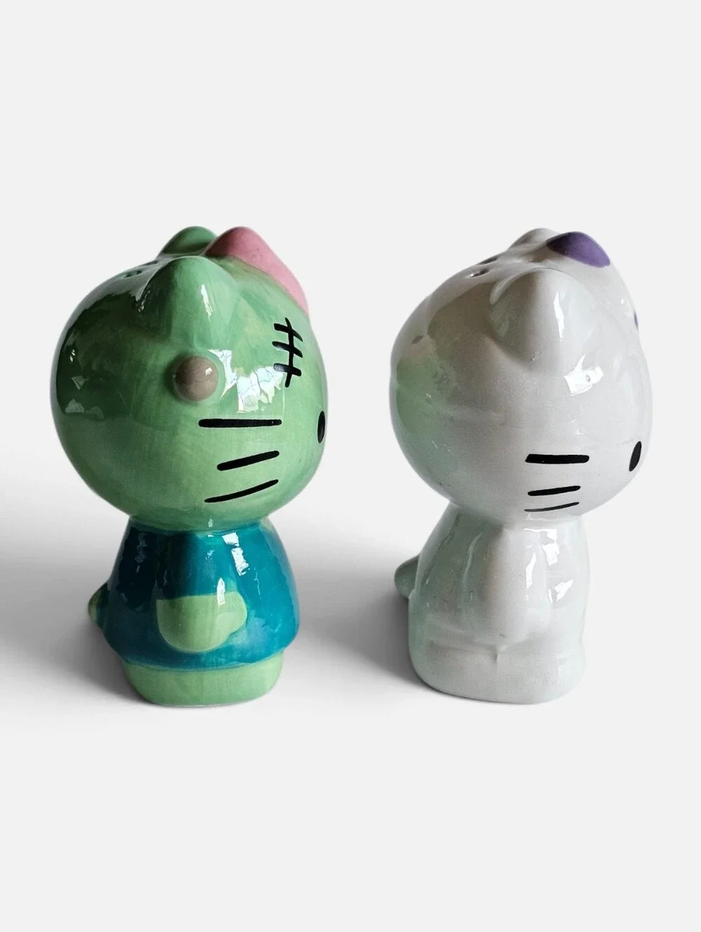 Brand New Hello Kitty Halloween Frankenstein salt & pepper shakers